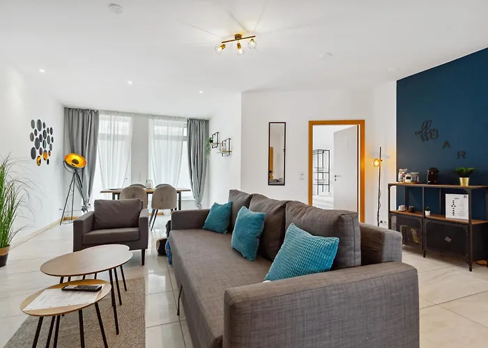 公寓 Gross, Modern, Vollausgestattet, Gemuetlich Mit Kueche Und Parkplatz Fuer Urlaub Oder Business *