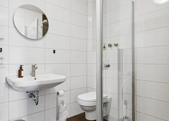 Gross, Modern, Vollausgestattet, Gemuetlich Mit Kueche Und Parkplatz Fuer Urlaub Oder Business 公寓 *